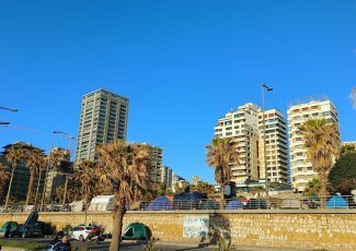 Tents in Raouche by the seaside, a high end luxury neighborhorhood. there was a strike on the corniche that led to tent dwellers martyrdom. Photo by Public Works